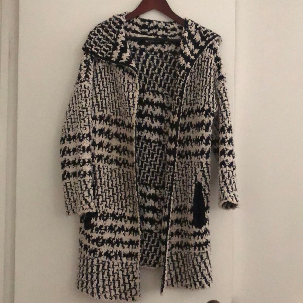 Simply Couture, Beautiful cozy sweater, size M